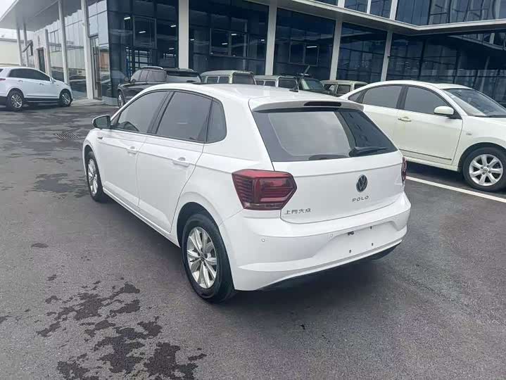 Фото 7 - Volkswagen Polo