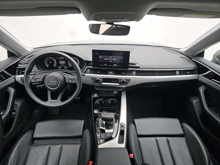 Фото 9 - Audi A5