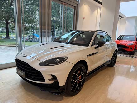 Фото 1 - Aston Martin DBX