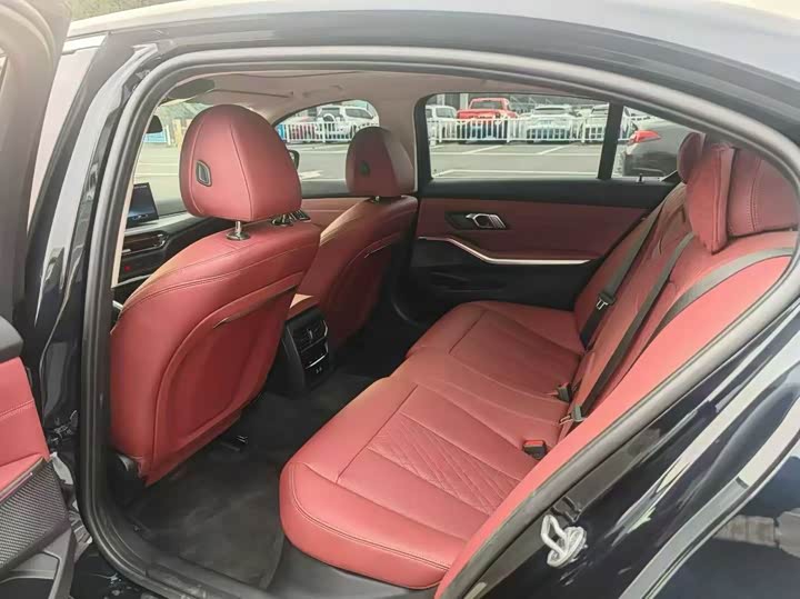 Фото 9 - BMW 3 Series