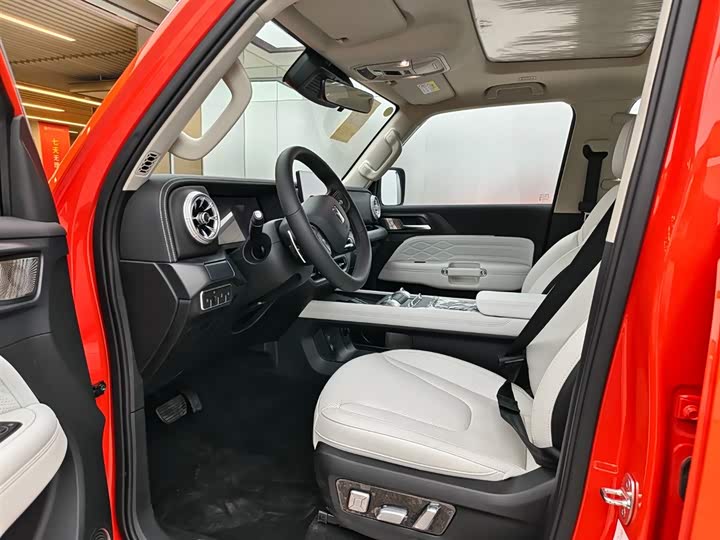 Фото 7 - Tank 300 Hybrid