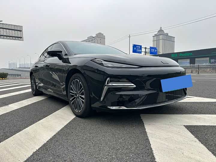 Фото 3 - Geely Galaxy Starshine 8 EM-i