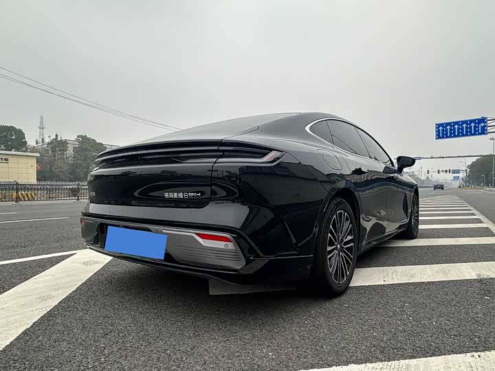 Фото 4 - Geely Galaxy Starshine 8 EM-i