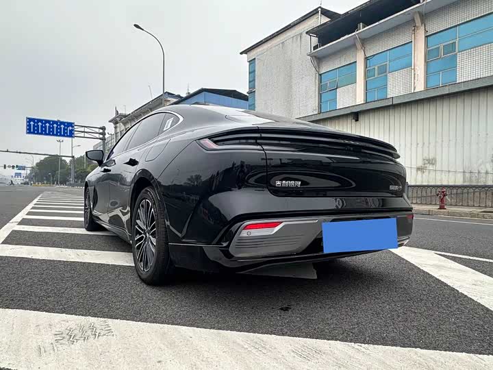 Фото 6 - Geely Galaxy Starshine 8 EM-i