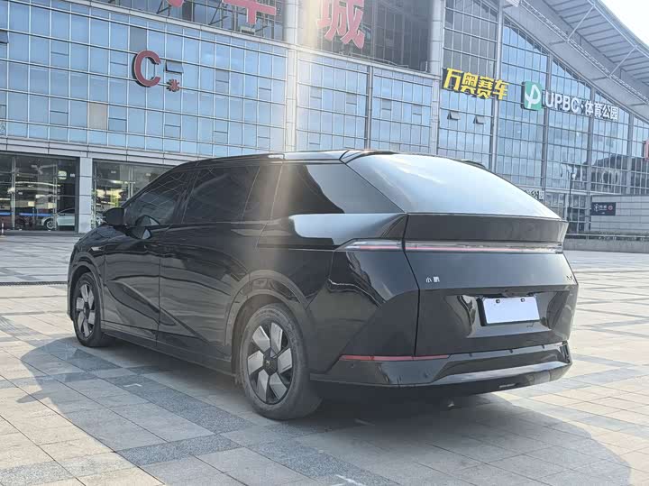Фото 8 - XPeng X9