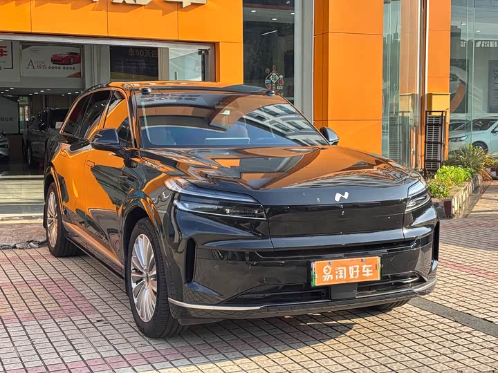 Photo 3 - Nio Onvo L90