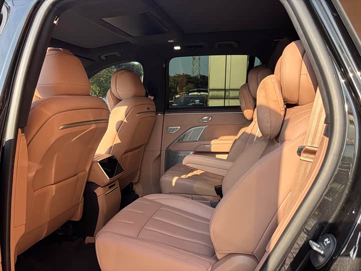 Photo 8 - Nio Onvo L90