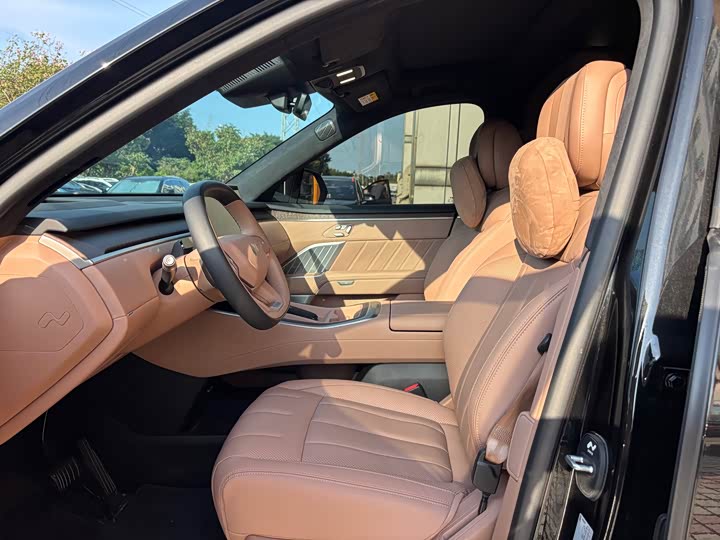 Photo 9 - Nio Onvo L90