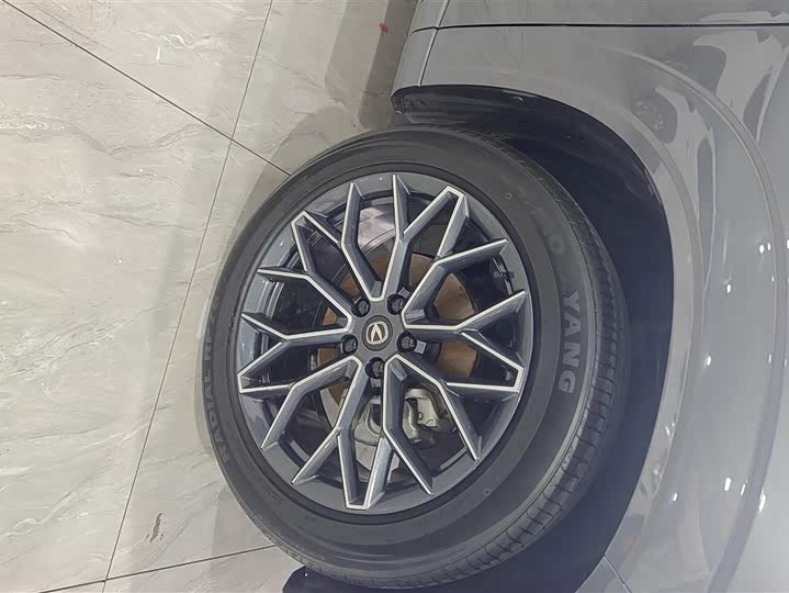 Фото 6 - Changan UNI-Z