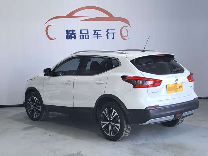Фото 4 - Nissan Qashqai
