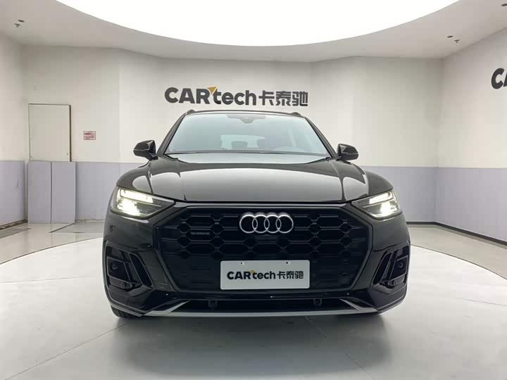 Фото 3 - Audi Q5L