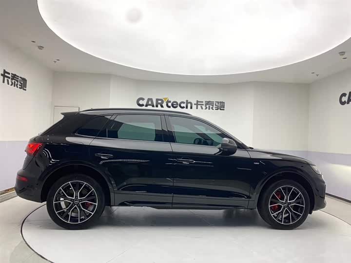 Фото 4 - Audi Q5L