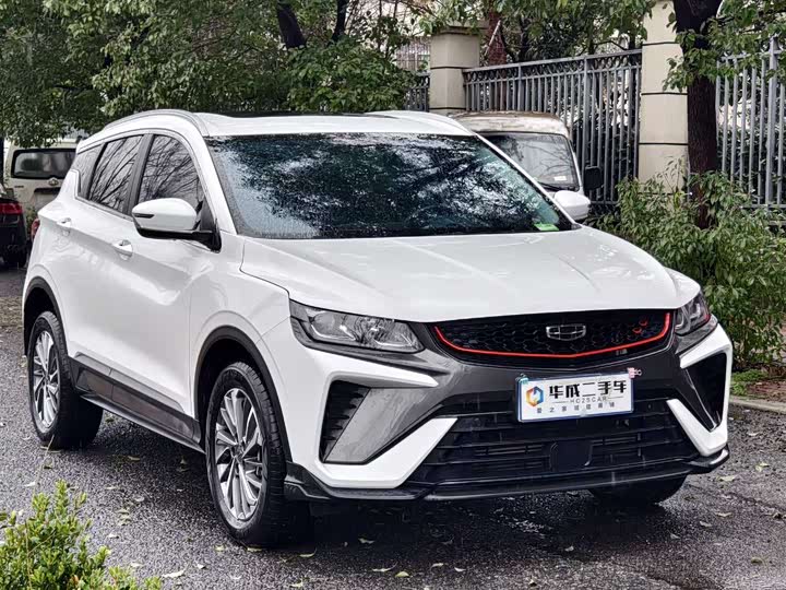 Фото 4 - Geely Coolray