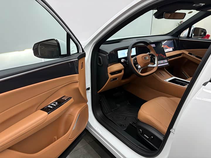 Photo 7 - Geely Galaxy L7