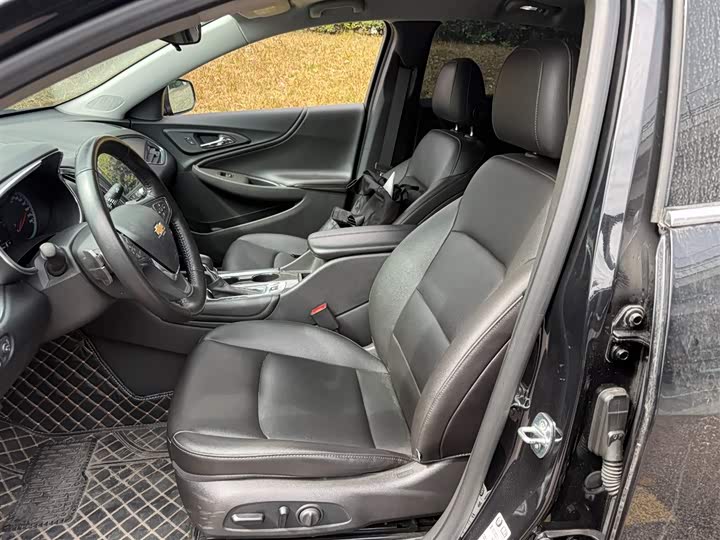 Фото 8 - Chevrolet Malibu XL