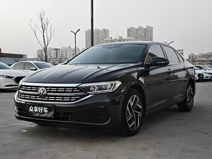 Фото 1 - Volkswagen Sagitar L