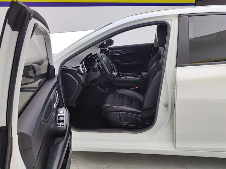 Photo 9 - MG Motor 6