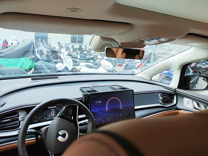 Фото 5 - Denza D9