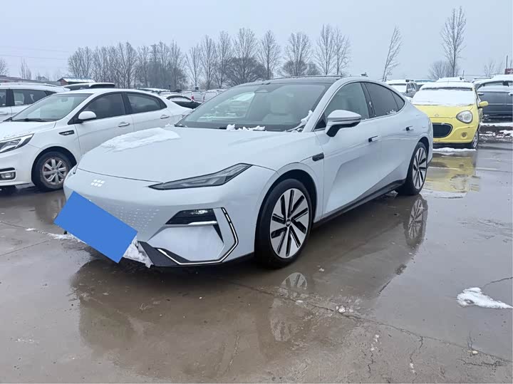 Фото 1 - Geely Galaxy E8