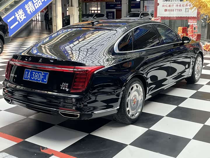 Фото 9 - Hongqi H9