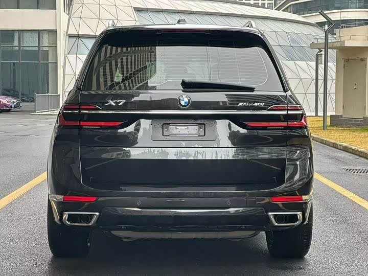 Фото 8 - BMW X7