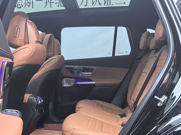 Фото 8 - Mercedes-Benz GLC-Class