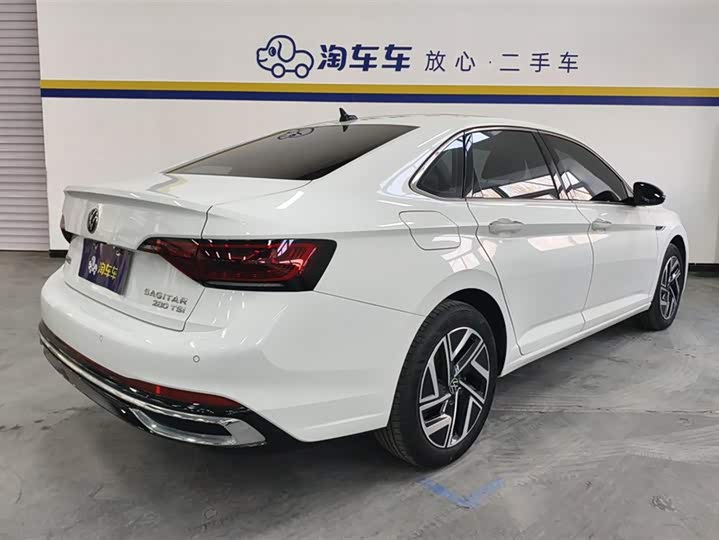 Фото 3 - Volkswagen Sagitar L