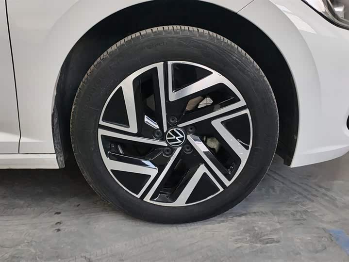 Фото 6 - Volkswagen Sagitar L