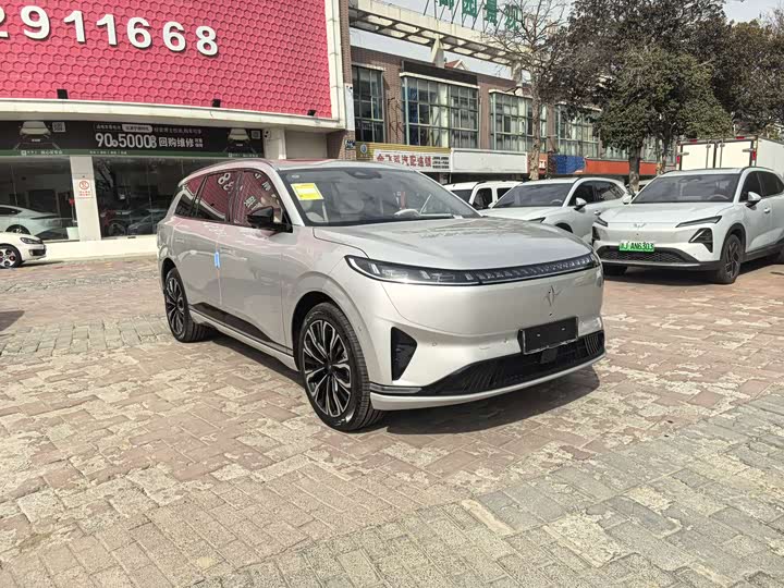 Фото 3 - Dongfeng Yipai eπ 008