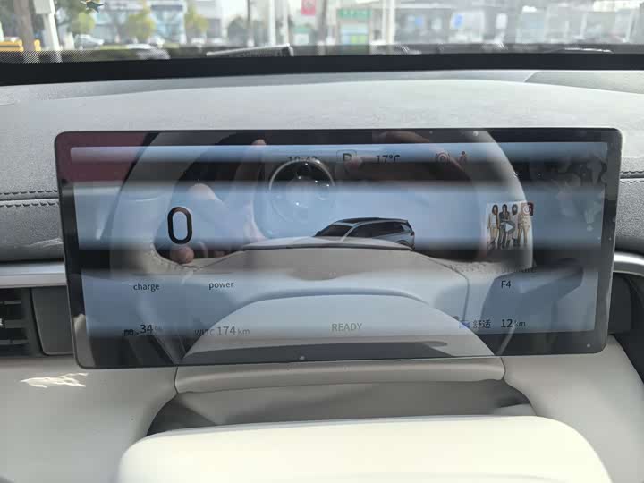 Фото 9 - Dongfeng Yipai eπ 008