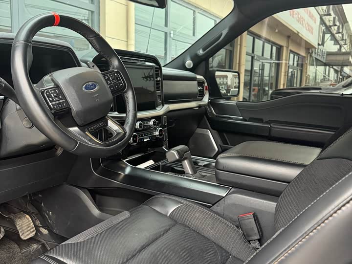 Фото 4 - Ford F-150 Raptor