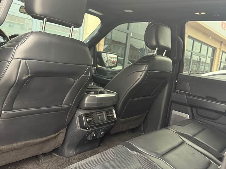 Фото 5 - Ford F-150 Raptor