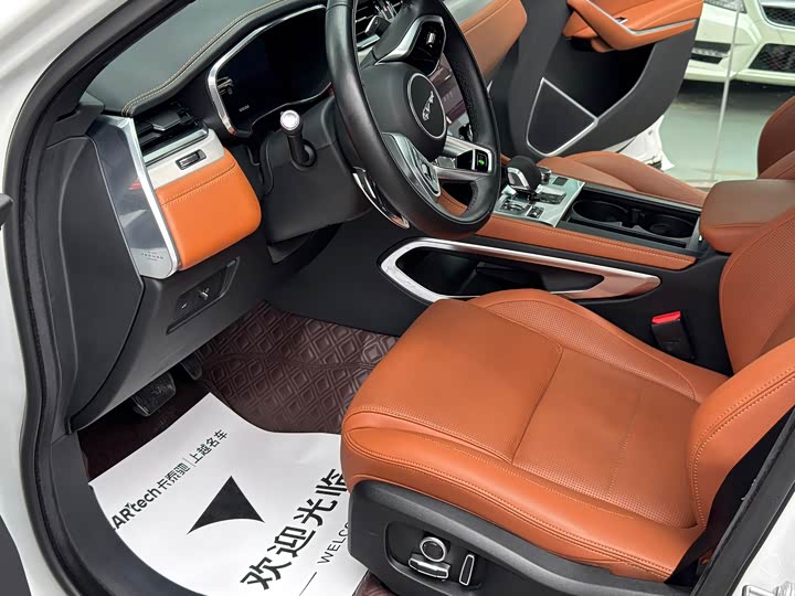 Фото 5 - Jaguar F-Pace