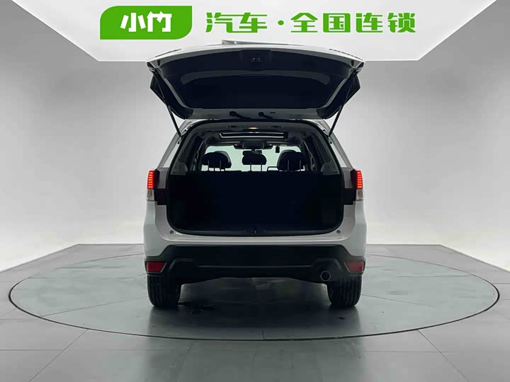 Фото 5 - Subaru Forester