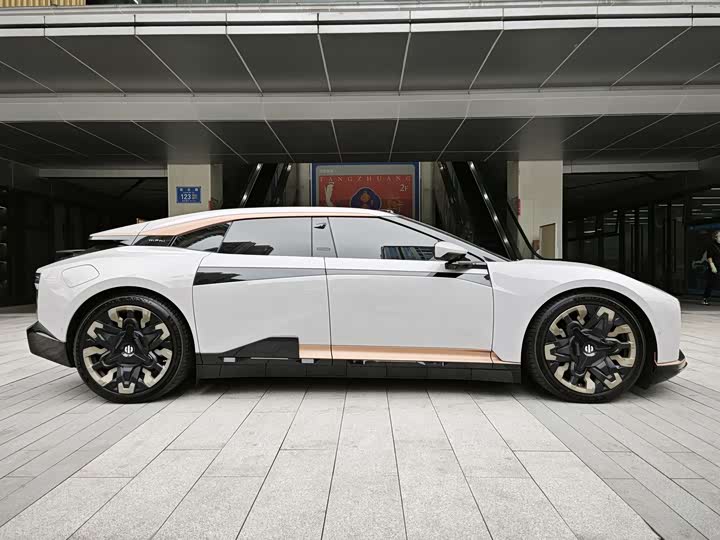 Фото 3 - HiPhi Z