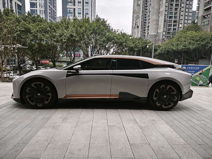 Фото 4 - HiPhi Z