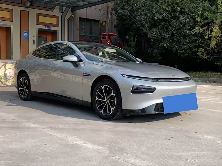 Фото 3 - XPeng P7