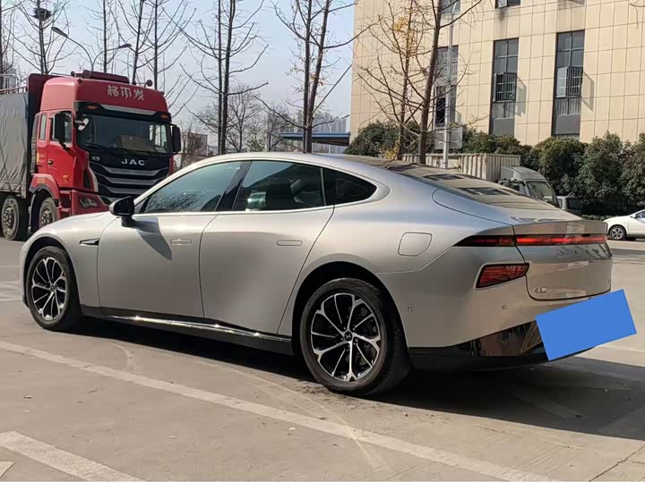 Фото 7 - XPeng P7