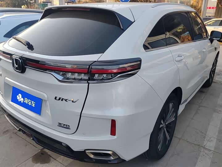 Фото 3 - Honda UR-V