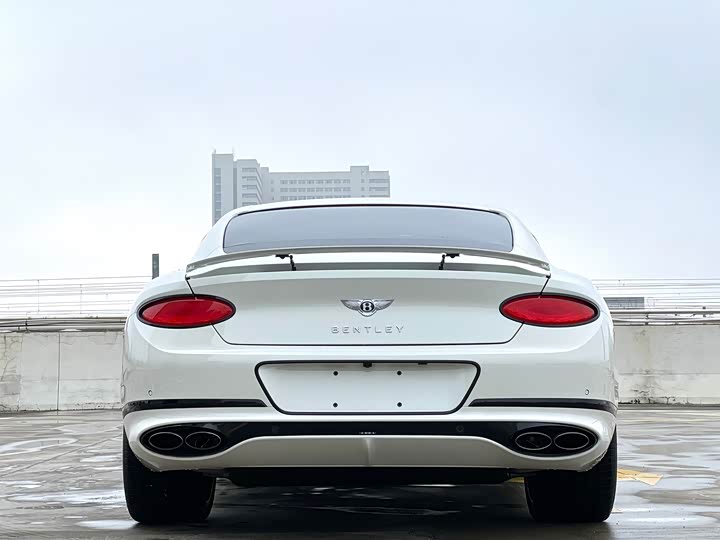 Фото 9 - Bentley Continental GT