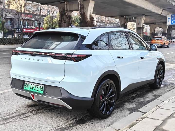 Фото 7 - BAIC Arcfox Alpha T5