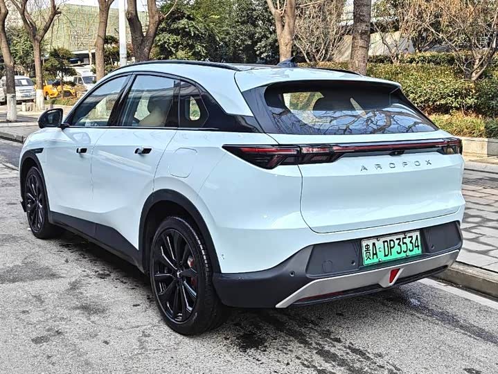 Фото 9 - BAIC Arcfox Alpha T5