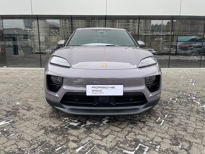 Фото 4 - Porsche Macan EV