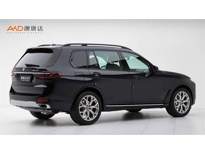 Фото 3 - BMW X7