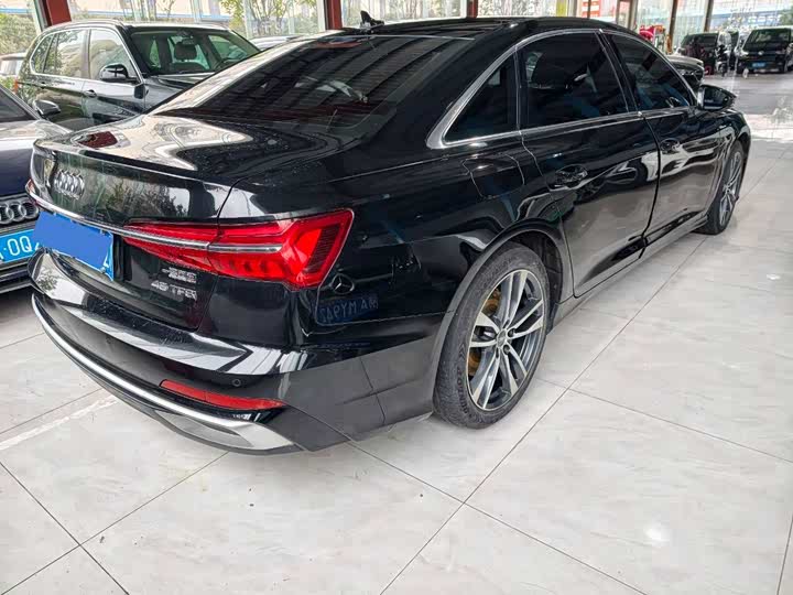 Фото 9 - Audi A6L