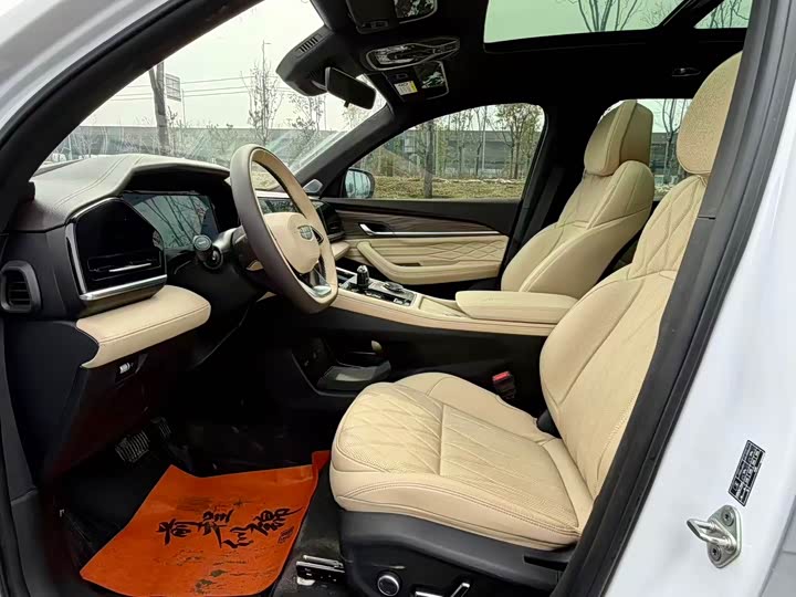 Photo 9 - Geely Monjaro