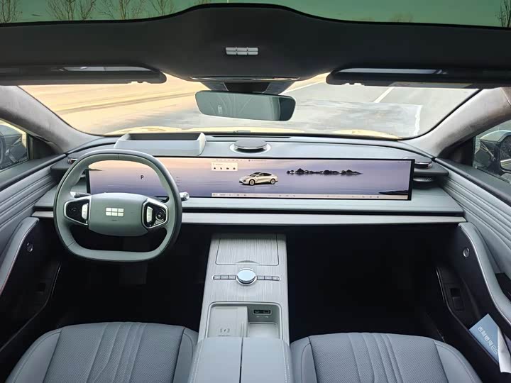 Фото 5 - Geely Galaxy E8