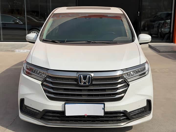 Фото 2 - Honda Odyssey