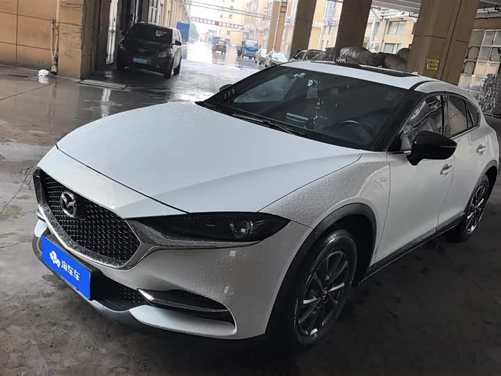 Фото 1 - Mazda CX-4