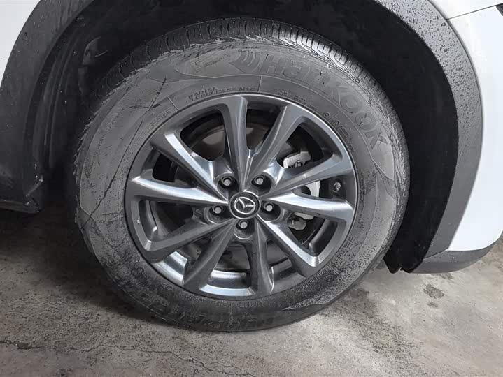 Фото 6 - Mazda CX-4